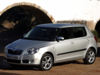 Skoda Fabia Hatchback (5J) 1.2 MT (60 Hp) photo, Skoda Fabia Hatchback (5J) 1.2 MT (60 Hp) photos, Skoda Fabia Hatchback (5J) 1.2 MT (60 Hp) picture, Skoda Fabia Hatchback (5J) 1.2 MT (60 Hp) pictures, Skoda photos, Skoda pictures, image Skoda, Skoda images