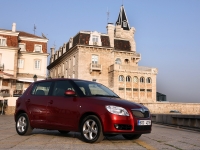 Skoda Fabia Hatchback (5J) 1.4 TDI MT GreenLine (80 HP) photo, Skoda Fabia Hatchback (5J) 1.4 TDI MT GreenLine (80 HP) photos, Skoda Fabia Hatchback (5J) 1.4 TDI MT GreenLine (80 HP) picture, Skoda Fabia Hatchback (5J) 1.4 TDI MT GreenLine (80 HP) pictures, Skoda photos, Skoda pictures, image Skoda, Skoda images