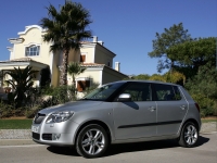 Skoda Fabia Hatchback (5J) 1.4 TDI MT GreenLine (80 HP) photo, Skoda Fabia Hatchback (5J) 1.4 TDI MT GreenLine (80 HP) photos, Skoda Fabia Hatchback (5J) 1.4 TDI MT GreenLine (80 HP) picture, Skoda Fabia Hatchback (5J) 1.4 TDI MT GreenLine (80 HP) pictures, Skoda photos, Skoda pictures, image Skoda, Skoda images