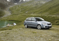 Skoda Fabia station Wagon 5-door (5J) 1.2 MT (60 HP) photo, Skoda Fabia station Wagon 5-door (5J) 1.2 MT (60 HP) photos, Skoda Fabia station Wagon 5-door (5J) 1.2 MT (60 HP) picture, Skoda Fabia station Wagon 5-door (5J) 1.2 MT (60 HP) pictures, Skoda photos, Skoda pictures, image Skoda, Skoda images