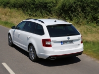 Skoda Octavia Combi RS wagon 5-door (3 generation) 2.0 TSI DSG (220 HP) photo, Skoda Octavia Combi RS wagon 5-door (3 generation) 2.0 TSI DSG (220 HP) photos, Skoda Octavia Combi RS wagon 5-door (3 generation) 2.0 TSI DSG (220 HP) picture, Skoda Octavia Combi RS wagon 5-door (3 generation) 2.0 TSI DSG (220 HP) pictures, Skoda photos, Skoda pictures, image Skoda, Skoda images