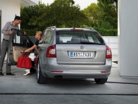 Skoda Octavia Combi wagon 5-door (2 generation) 1.4 Euro V MT photo, Skoda Octavia Combi wagon 5-door (2 generation) 1.4 Euro V MT photos, Skoda Octavia Combi wagon 5-door (2 generation) 1.4 Euro V MT picture, Skoda Octavia Combi wagon 5-door (2 generation) 1.4 Euro V MT pictures, Skoda photos, Skoda pictures, image Skoda, Skoda images