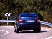 Skoda Octavia Liftback (1 generation) AT 1.8 T (150 HP) photo, Skoda Octavia Liftback (1 generation) AT 1.8 T (150 HP) photos, Skoda Octavia Liftback (1 generation) AT 1.8 T (150 HP) picture, Skoda Octavia Liftback (1 generation) AT 1.8 T (150 HP) pictures, Skoda photos, Skoda pictures, image Skoda, Skoda images