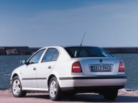 Skoda Octavia Liftback 5-door (1 generation) 1.6 MT (75 HP) photo, Skoda Octavia Liftback 5-door (1 generation) 1.6 MT (75 HP) photos, Skoda Octavia Liftback 5-door (1 generation) 1.6 MT (75 HP) picture, Skoda Octavia Liftback 5-door (1 generation) 1.6 MT (75 HP) pictures, Skoda photos, Skoda pictures, image Skoda, Skoda images