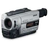 Sony CCD-TR913E digital camcorder, Sony CCD-TR913E camcorder, Sony CCD-TR913E video camera, Sony CCD-TR913E specs, Sony CCD-TR913E reviews, Sony CCD-TR913E specifications, Sony CCD-TR913E