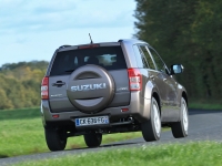 Suzuki Grand Vitara 5 Crossover-door (2 generation) 2.0 MT AWD (140 hp) JLX-A (2013) photo, Suzuki Grand Vitara 5 Crossover-door (2 generation) 2.0 MT AWD (140 hp) JLX-A (2013) photos, Suzuki Grand Vitara 5 Crossover-door (2 generation) 2.0 MT AWD (140 hp) JLX-A (2013) picture, Suzuki Grand Vitara 5 Crossover-door (2 generation) 2.0 MT AWD (140 hp) JLX-A (2013) pictures, Suzuki photos, Suzuki pictures, image Suzuki, Suzuki images