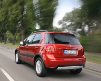 Suzuki SX4 Hatchback (1 generation) 1.6 MT (112hp) GLX (2013) photo, Suzuki SX4 Hatchback (1 generation) 1.6 MT (112hp) GLX (2013) photos, Suzuki SX4 Hatchback (1 generation) 1.6 MT (112hp) GLX (2013) picture, Suzuki SX4 Hatchback (1 generation) 1.6 MT (112hp) GLX (2013) pictures, Suzuki photos, Suzuki pictures, image Suzuki, Suzuki images