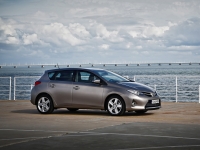 Toyota Auris Hatchback 5-door. (2 generation) 1.5 CVT photo, Toyota Auris Hatchback 5-door. (2 generation) 1.5 CVT photos, Toyota Auris Hatchback 5-door. (2 generation) 1.5 CVT picture, Toyota Auris Hatchback 5-door. (2 generation) 1.5 CVT pictures, Toyota photos, Toyota pictures, image Toyota, Toyota images