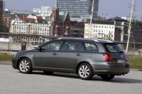 Toyota Avensis Wagon (2 generation) 1.6 MT (110hp) photo, Toyota Avensis Wagon (2 generation) 1.6 MT (110hp) photos, Toyota Avensis Wagon (2 generation) 1.6 MT (110hp) picture, Toyota Avensis Wagon (2 generation) 1.6 MT (110hp) pictures, Toyota photos, Toyota pictures, image Toyota, Toyota images