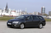 Toyota Avensis Wagon (2 generation) 1.6 MT (110hp) photo, Toyota Avensis Wagon (2 generation) 1.6 MT (110hp) photos, Toyota Avensis Wagon (2 generation) 1.6 MT (110hp) picture, Toyota Avensis Wagon (2 generation) 1.6 MT (110hp) pictures, Toyota photos, Toyota pictures, image Toyota, Toyota images