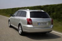 Toyota Avensis Wagon (2 generation) 2.2 D MT (148 hp) photo, Toyota Avensis Wagon (2 generation) 2.2 D MT (148 hp) photos, Toyota Avensis Wagon (2 generation) 2.2 D MT (148 hp) picture, Toyota Avensis Wagon (2 generation) 2.2 D MT (148 hp) pictures, Toyota photos, Toyota pictures, image Toyota, Toyota images