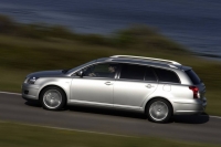 Toyota Avensis Wagon (2 generation) 2.2 D MT (175 hp) photo, Toyota Avensis Wagon (2 generation) 2.2 D MT (175 hp) photos, Toyota Avensis Wagon (2 generation) 2.2 D MT (175 hp) picture, Toyota Avensis Wagon (2 generation) 2.2 D MT (175 hp) pictures, Toyota photos, Toyota pictures, image Toyota, Toyota images