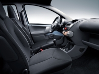 Toyota Aygo Hatchback 5-door. (1 generation) 1.4 HDi MT (55hp) photo, Toyota Aygo Hatchback 5-door. (1 generation) 1.4 HDi MT (55hp) photos, Toyota Aygo Hatchback 5-door. (1 generation) 1.4 HDi MT (55hp) picture, Toyota Aygo Hatchback 5-door. (1 generation) 1.4 HDi MT (55hp) pictures, Toyota photos, Toyota pictures, image Toyota, Toyota images