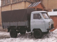 UAZ 452 3303 Board 2-door (2 generation) 2.4 MT (72 hp) photo, UAZ 452 3303 Board 2-door (2 generation) 2.4 MT (72 hp) photos, UAZ 452 3303 Board 2-door (2 generation) 2.4 MT (72 hp) picture, UAZ 452 3303 Board 2-door (2 generation) 2.4 MT (72 hp) pictures, UAZ photos, UAZ pictures, image UAZ, UAZ images