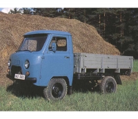 UAZ 452 3303 Board 2-door (2 generation) 2.4 MT (72 hp) photo, UAZ 452 3303 Board 2-door (2 generation) 2.4 MT (72 hp) photos, UAZ 452 3303 Board 2-door (2 generation) 2.4 MT (72 hp) picture, UAZ 452 3303 Board 2-door (2 generation) 2.4 MT (72 hp) pictures, UAZ photos, UAZ pictures, image UAZ, UAZ images