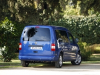 Volkswagen Caddy Maxi minivan 4-door (3 generation) 1.6 MT (102hp) photo, Volkswagen Caddy Maxi minivan 4-door (3 generation) 1.6 MT (102hp) photos, Volkswagen Caddy Maxi minivan 4-door (3 generation) 1.6 MT (102hp) picture, Volkswagen Caddy Maxi minivan 4-door (3 generation) 1.6 MT (102hp) pictures, Volkswagen photos, Volkswagen pictures, image Volkswagen, Volkswagen images