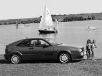 Volkswagen Corrado Coupe (1 generation) 2.0i AT (115 HP) photo, Volkswagen Corrado Coupe (1 generation) 2.0i AT (115 HP) photos, Volkswagen Corrado Coupe (1 generation) 2.0i AT (115 HP) picture, Volkswagen Corrado Coupe (1 generation) 2.0i AT (115 HP) pictures, Volkswagen photos, Volkswagen pictures, image Volkswagen, Volkswagen images