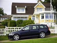 Volvo V50 Wagon (1 generation) 1.6 TD MT (110 hp) photo, Volvo V50 Wagon (1 generation) 1.6 TD MT (110 hp) photos, Volvo V50 Wagon (1 generation) 1.6 TD MT (110 hp) picture, Volvo V50 Wagon (1 generation) 1.6 TD MT (110 hp) pictures, Volvo photos, Volvo pictures, image Volvo, Volvo images