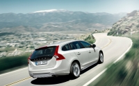 Volvo V60 Estate (1 generation) 1.6 T4 MT (180 HP) photo, Volvo V60 Estate (1 generation) 1.6 T4 MT (180 HP) photos, Volvo V60 Estate (1 generation) 1.6 T4 MT (180 HP) picture, Volvo V60 Estate (1 generation) 1.6 T4 MT (180 HP) pictures, Volvo photos, Volvo pictures, image Volvo, Volvo images