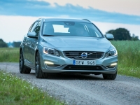 Volvo V60 Estate (1 generation) 2.4 D5 Geartronic all wheel drive (215hp) photo, Volvo V60 Estate (1 generation) 2.4 D5 Geartronic all wheel drive (215hp) photos, Volvo V60 Estate (1 generation) 2.4 D5 Geartronic all wheel drive (215hp) picture, Volvo V60 Estate (1 generation) 2.4 D5 Geartronic all wheel drive (215hp) pictures, Volvo photos, Volvo pictures, image Volvo, Volvo images