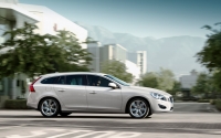 Volvo V60 Estate (1 generation) 2.4 D5 MT (205 HP) photo, Volvo V60 Estate (1 generation) 2.4 D5 MT (205 HP) photos, Volvo V60 Estate (1 generation) 2.4 D5 MT (205 HP) picture, Volvo V60 Estate (1 generation) 2.4 D5 MT (205 HP) pictures, Volvo photos, Volvo pictures, image Volvo, Volvo images